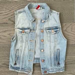 H&M Jean vest sz 6